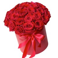 Букет из 51 розы в шляпной коробке "For Love"